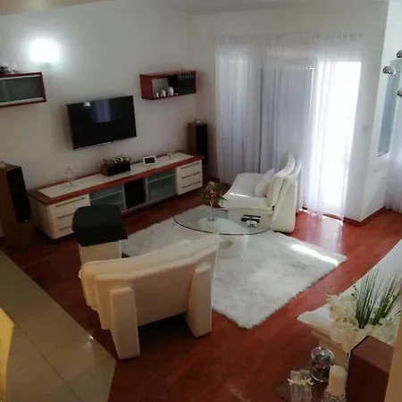 Mia Omiš