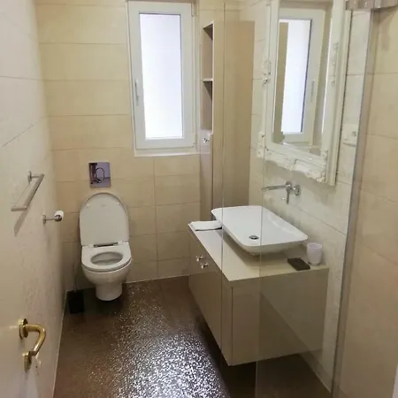 Apartment Mia Omis